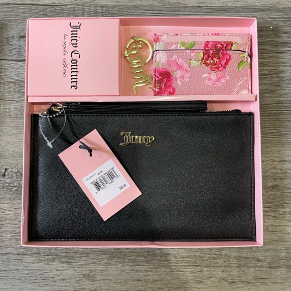 Juicy Couture Handbags - NWT Juicy Wristlet and Key Ring Gift Set